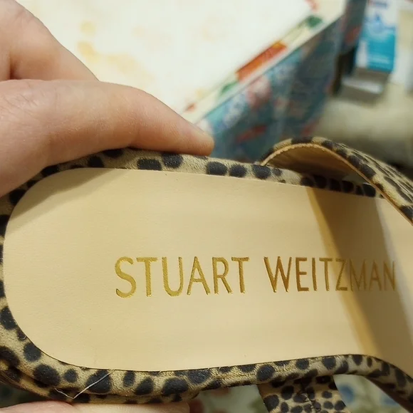 Stuart Weitzman Brown and Black Sandals - Picture 3 of 17